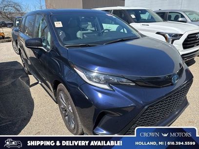 Used 2025 Toyota Sienna XSE
