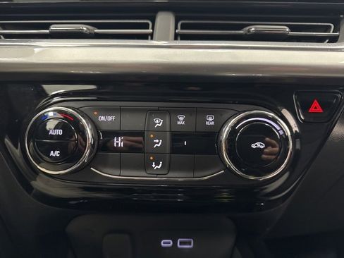 Used 2024 Chevrolet Trax LT image 17