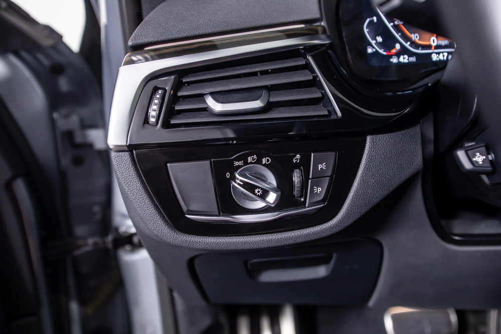 Used 2023 BMW 530i w/ M Sport Package RWD image 37