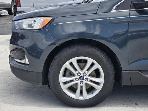 Used 2019 Ford Edge SEL w/ Equipment Group 201A FWD image 9