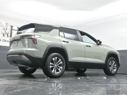 New 2026 Chevrolet Equinox LT w/ Convenience Package II image 11