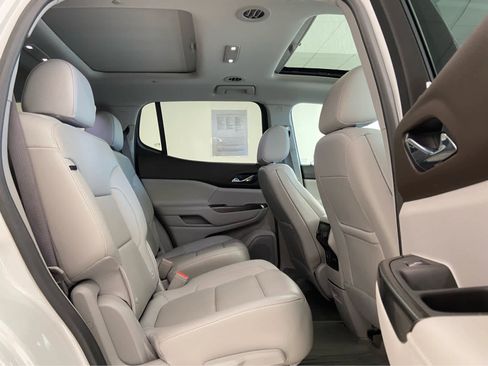 Used 2021 GMC Acadia SLT image 16