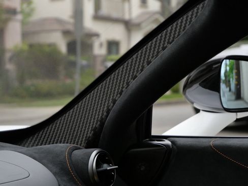 Used 2024 McLaren 750S RWD image 14