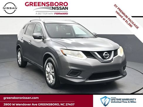 Used 2015 Nissan Rogue SV w/ SV Premium Package FWD image 1