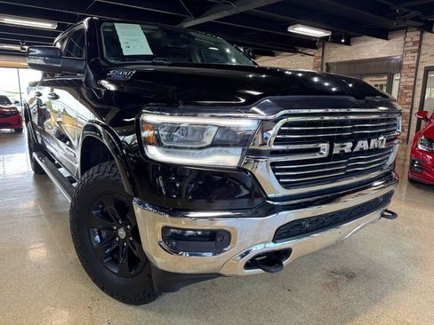 Used 2022 RAM 1500 Laramie AWD/4WD image 1