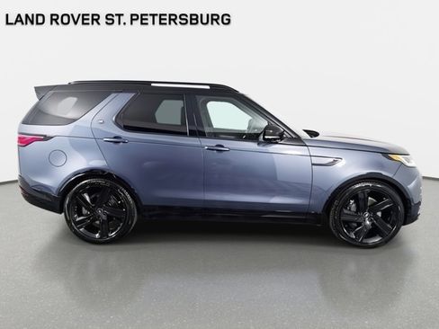 New 2026 Land Rover Discovery Limited Edition image 4