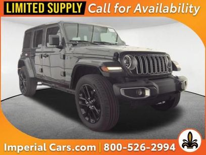 Used 2025 Jeep Wrangler Unlimited Sahara w/ Safety Group