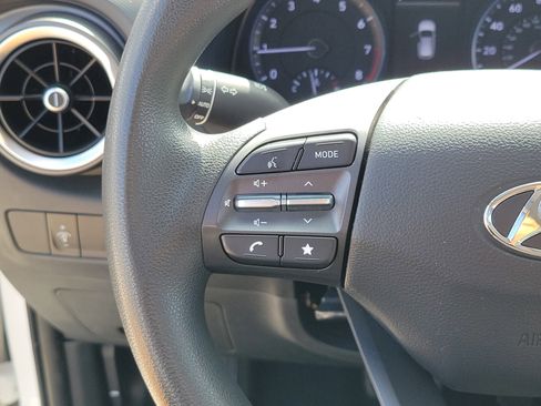 Used 2023 Hyundai Kona SEL AWD/4WD image 25