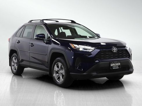Used 2025 Toyota RAV4 XLE image 7