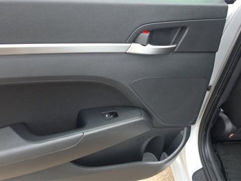 Used 2019 Hyundai Elantra SEL w/ Cargo Package image 16