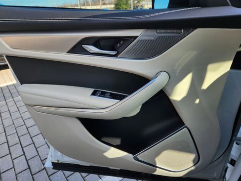 Certified 2024 Jaguar F-PACE R-Dynamic S image 25