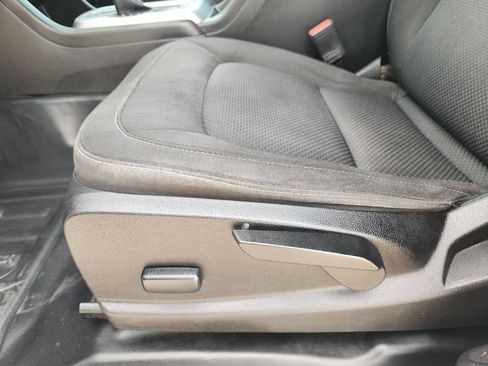 Used 2022 Chevrolet Colorado LT w/ Fleet Safety Package RWD image 23
