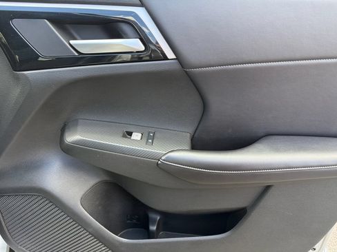 Used 2024 Mitsubishi Outlander SE AWD/4WD image 19
