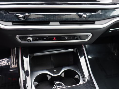 Used 2026 BMW X7 xDrive40i w/ Dynamic Handling Package image 26