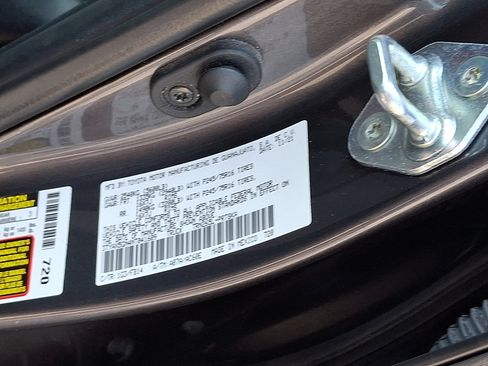 Used 2022 Toyota Tacoma SR image 25