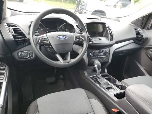Used 2018 Ford Escape SE w/ SE Sync 3 Package AWD/4WD image 14