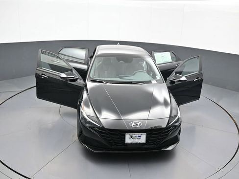 Used 2023 Hyundai Elantra SEL w/ Convenience Package image 45