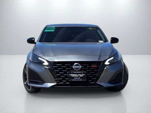 Used 2024 Nissan Altima 2.5 SR FWD image 2