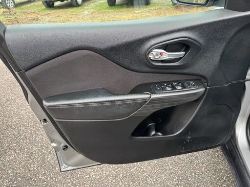 Used 2015 Jeep Cherokee Latitude image 42