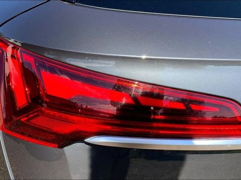 Used 2021 Audi Q5 Prestige w/ Premium Plus Package AWD/4WD image 29