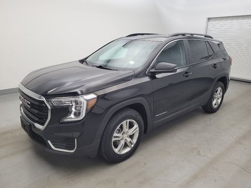 Used 2023 GMC Terrain SLE w/ Driver Convenience Package AWD/4WD image 2