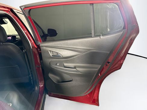 Used 2024 Buick Envista Preferred image 27