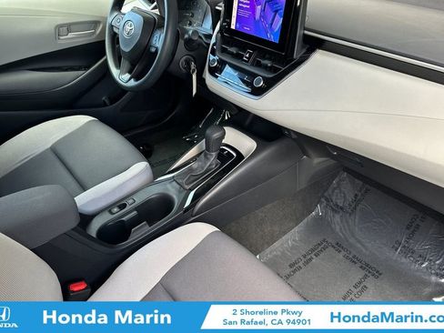 Used 2023 Toyota Corolla LE image 19