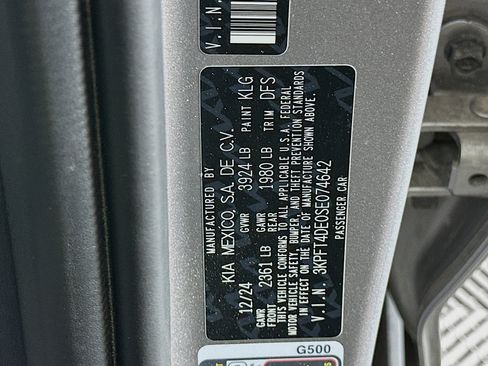 Used 2025 Kia K4 LXS image 12