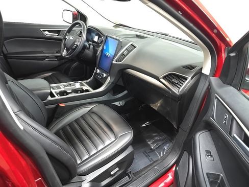 Certified 2024 Ford Edge SEL w/ Convenience Package AWD/4WD image 19