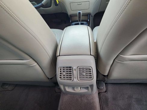 Used 2009 Hyundai Azera Limited w/ Ultimate Navigation Pkg 4 FWD image 26