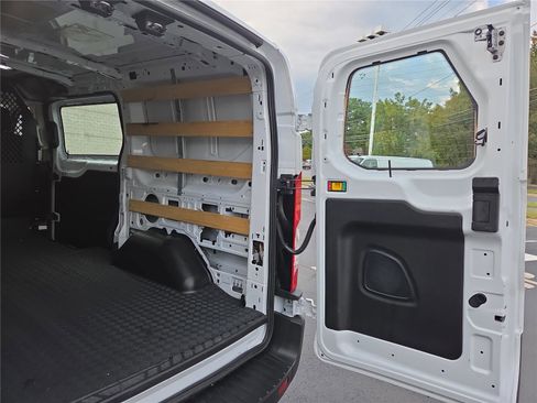 Used 2024 Ford Transit 250 Low Roof w/ Exterior Upgrade Package image 22