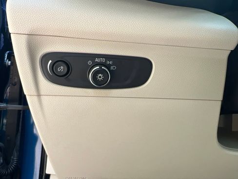 Certified 2023 Buick Envision Preferred FWD image 15