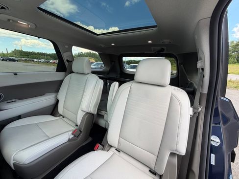 Certified 2026 Hyundai Palisade Limited AWD/4WD image 11