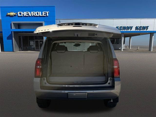 Used 2019 Chevrolet Tahoe LT w/ LT Signature Package AWD/4WD image 11