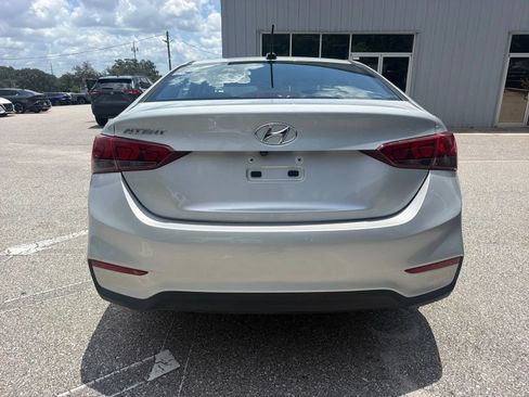 Used 2020 Hyundai Accent SEL FWD image 8