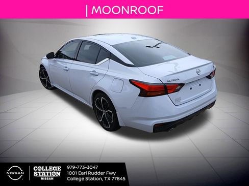 Used 2025 Nissan Altima 2.5 SR w/ SR Premium Package image 4