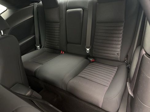Used 2012 Dodge Challenger SXT w/ Sound Group image 10