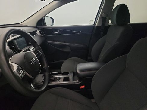 Used 2020 Kia Sorento LX AWD/4WD image 17