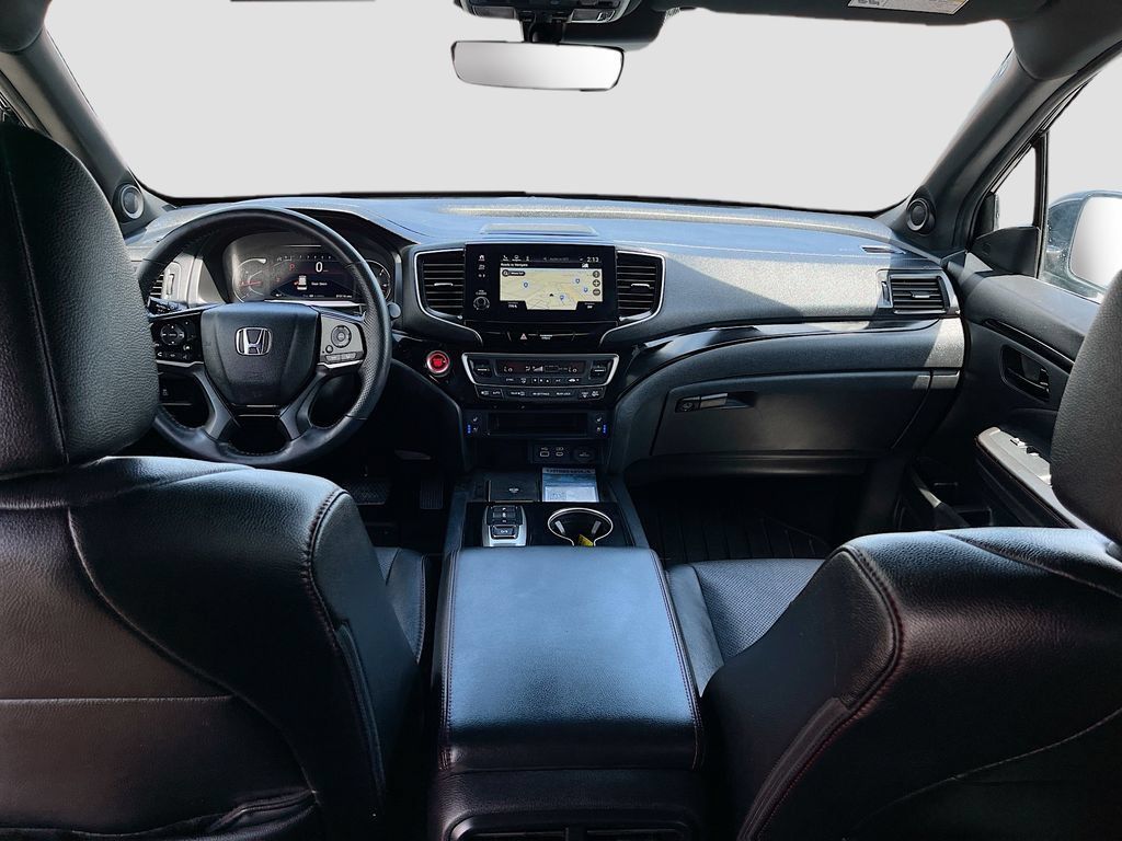 Used 2025 Honda Passport Black Edition image 24