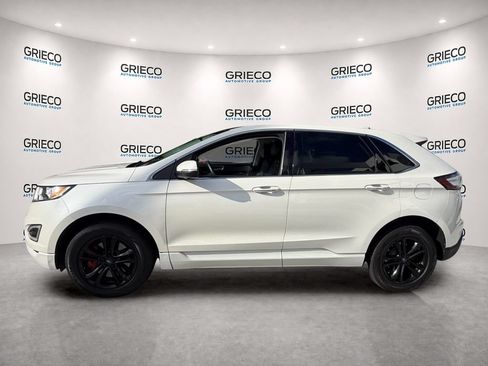 Used 2017 Ford Edge Titanium w/ Equipment Group 301A AWD/4WD image 4