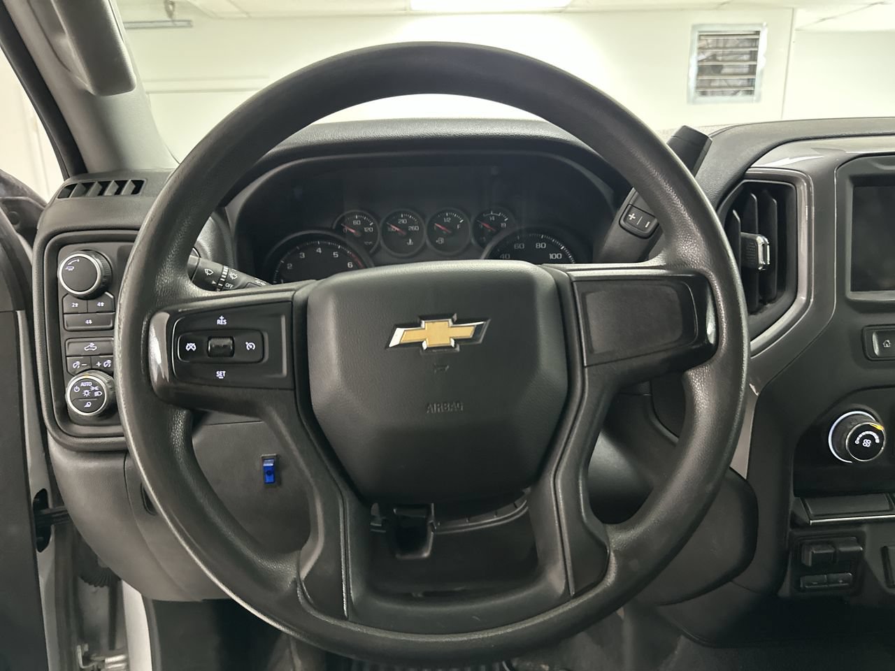Used 2023 Chevrolet Silverado 2500 Custom w/ Custom Value Package AWD/4WD image 13