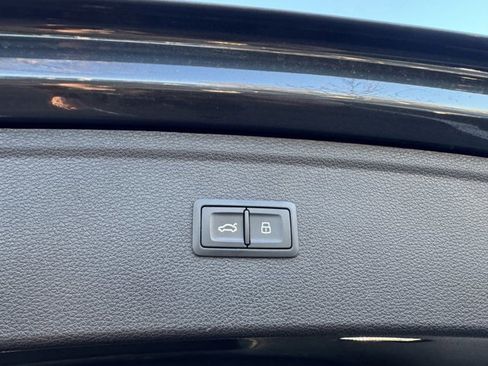 Used 2020 Audi Q5 2.0T Premium Plus w/ Premium Plus Package image 34