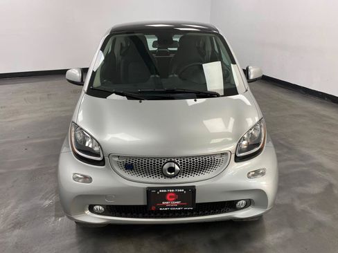 Used 2019 smart fortwo electric drive RWD image 9