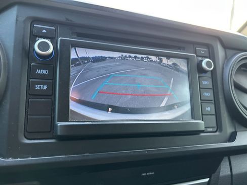 Used 2019 Toyota Tacoma SR w/ SR Convenience Package image 32