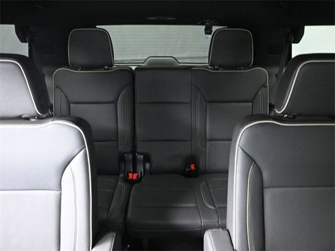 Used 2024 Chevrolet Tahoe Premier image 11