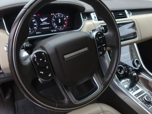 Used 2020 Land Rover Range Rover Sport HSE Dynamic image 15