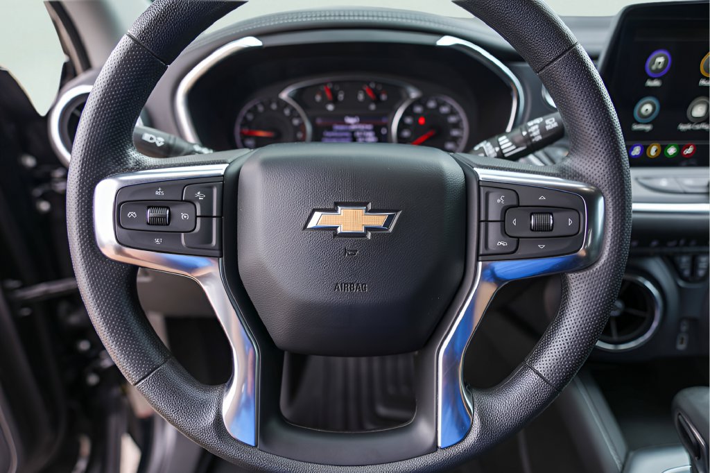 Used 2024 Chevrolet Blazer LT w/ Redline Edition FWD image 14