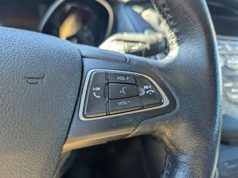 Used 2016 Ford Focus SE w/ Equipment Group 201A image 15