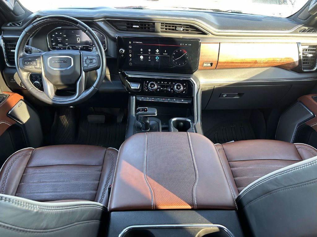 Used 2024 GMC Sierra 1500 Denali Ultimate AWD/4WD image 13