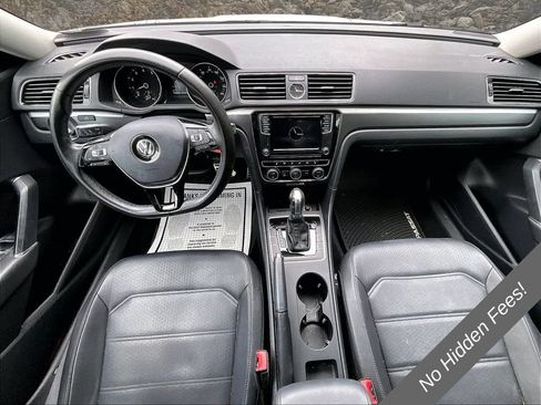Used 2017 Volkswagen Passat 1.8T R-Line FWD image 12